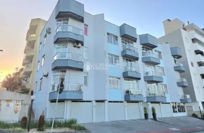 Apartamento com 3 quartos para alugar na alcides domingues, 4, praia comprida, são josé, 106 m2 por r$ 3.800