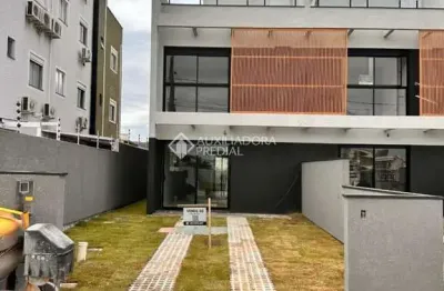 Casa com 3 quartos à venda na rua valmor della giustina, 490, ingleses do rio vermelho, florianópolis, 146 m2 por r$ 1.350.000