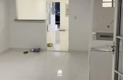 Casa com 3 quartos para alugar na Rua Antônio Garganta, 44, Parque 10 de Novembro, Manaus