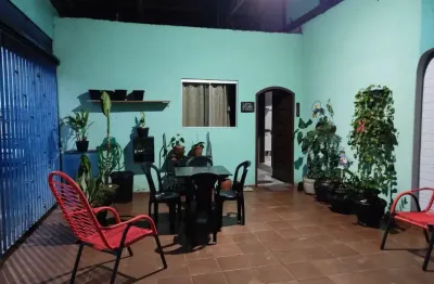 Casa com 2 quartos à venda na Rua 2, 10, Setor Centro Oeste, Goiânia