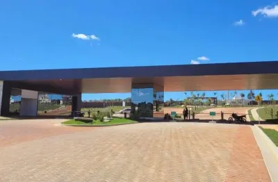 Terreno em condomínio fechado à venda na Avenida Parma, 20, Jardins Parma, Senador Canedo