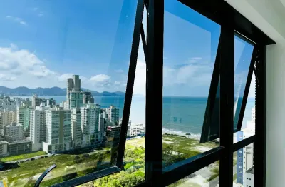 Apartamento com 4 quartos à venda na Rua 315, 150, Meia Praia, Itapema
