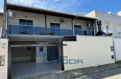 Casa com 3 quartos à venda na Rua 702, 120, Varzea, Itapema