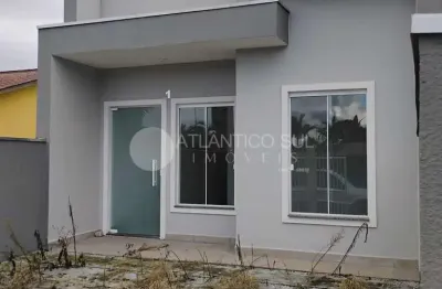 Casa à venda, a apenas 600 metros do mar no balneário céu azul, matinhos - pr