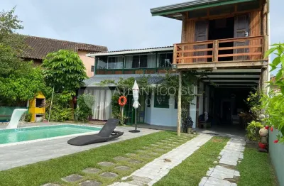 Casa à venda a poucos passos do mar, atami sul, pontal do parana - pr