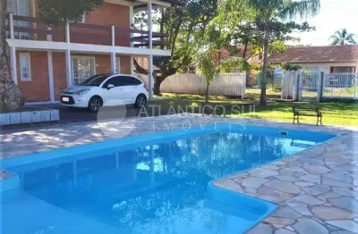 Sobrado à venda, próximo ao mar em pontal do sul, pontal do parana - pr