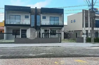 Excelente sobrado a 50m do mar, localizado em canoas - pontal do paraná