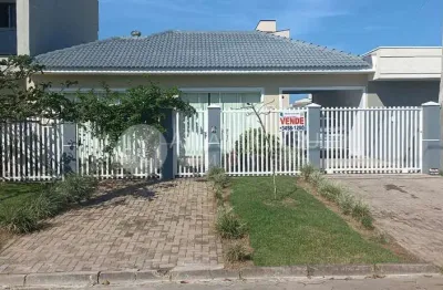 Casa alto padrão com piscina, atami sul pontal do parana - pr
