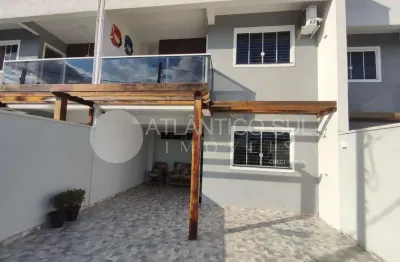 Sobrado à venda, 400 metros do mar em  praia de leste, pontal do parana - pr