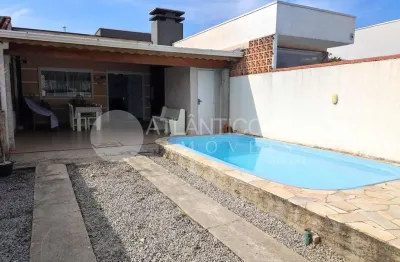Casa à venda com piscina a  400  metros do mar em  gaivotas, matinhos - pr