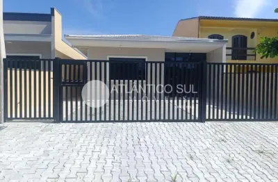 Casa à venda a 200 metros do mar em ,praia de leste, pontal do parana - pr