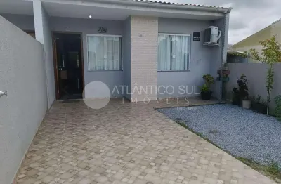 Casa no balneário santa terezinha a 800 metros do mar em pontal do paraná