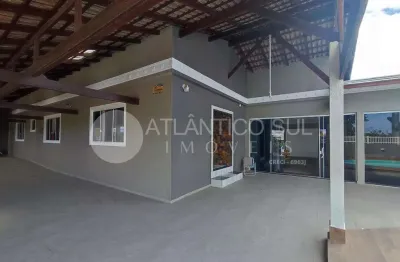 Casa com 04 quartos com piscina em  IPANEMA, PONTAL DO PARANA - PR