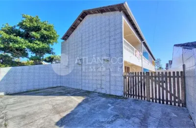 Sobrado à venda, próxima ao mar no balneário monções, matinhos - pr