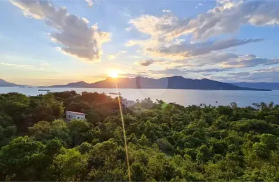 Terreno à venda na Rua Sete, Siriuba, Ilhabela
