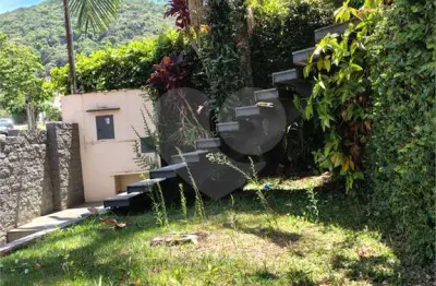 Casa à venda com 5 quartos, sendo 2 suítes,  em jardim dos estados, poços de caldas - mg