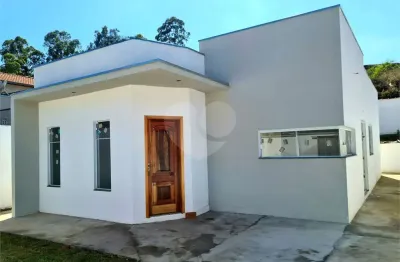 Casa térrea à venda com 3 quartos, sendo 1 suíte,  em loteamento residencial tiradentes, poços de caldas - mg