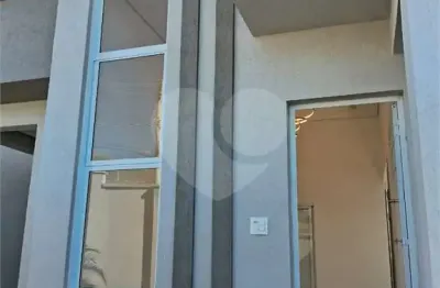 Casa à venda com 3 quartos, sendo 1 suíte,  no condomínio residencial belvedere, poços de caldas - mg