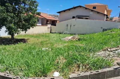 Terreno à venda na Rua Amélia Milani Saccoman, Jardim das Acácias, Poços de Caldas