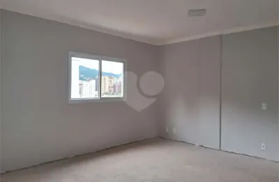 Apartamento à venda com 3 quartos, sendo 1 suíte,  no condomínio edifício barão, poços de caldas - mg
