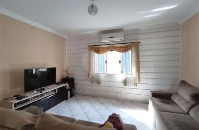 Casa à venda com 2 quartos em vila santa edwirges, são joão da boa vista - sp