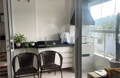Apartamento à venda com 3 quartos, sendo 1 suíte,  no condomínio residencial paulo vieira, poços de caldas - mg