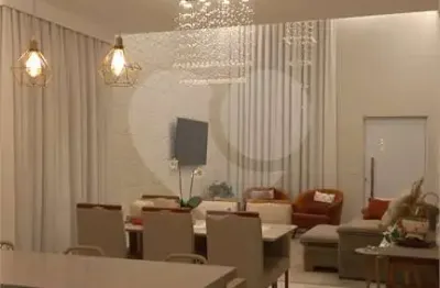 Casa à venda com 3 quartos, sendo 1 suíte,  em jardins de florença, poços de caldas - mg