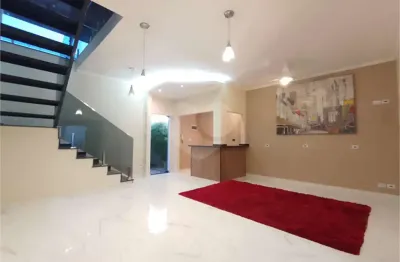 Sobrado à venda com 2 quartos, sendo 2 suítes,  no centro, águas da prata - sp