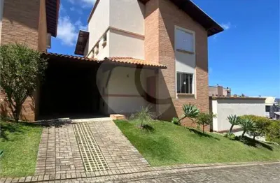 Casa à venda com 2 quartos, sendo 1 suíte,  em loteamento nova primavera, poços de caldas - mg