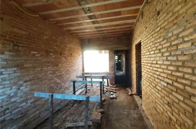 Casa térrea à venda com 3 quartos, sendo 1 suíte,  em jardim aurora, são joão da boa vista - sp