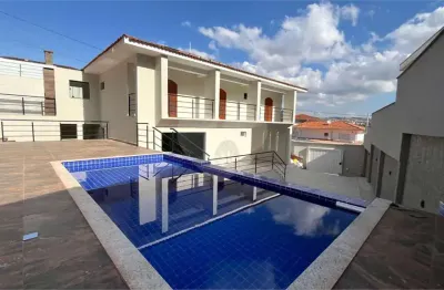 Casa à venda ou para alugar com 3 quartos, sendo 1 suíte,  em jardim dos estados, poços de caldas - mg