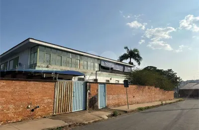 Casa comercial com 26 salas à venda na Rua José Bernardo, Country Club, Poços de Caldas