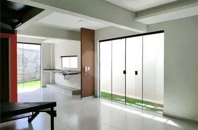Casa  para alugar com 2 suítes,  no condomínio alto vitória, poços de caldas - mg