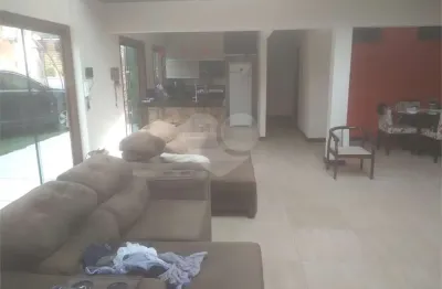 Casa à venda com 3 quartos, sendo 2 suítes,  em parque residencial tereza cristina, são joão da boa vista - sp