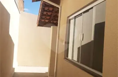 Casa à venda com 3 quartos, sendo 1 suíte,  em jardim primavera, são joão da boa vista - sp