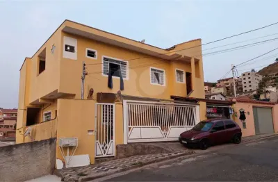 Casa à venda com 3 quartos, sendo 1 suíte,  em dom bosco, poços de caldas - mg