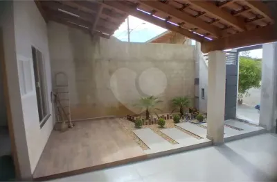 Casa à venda com 2 quartos, sendo 1 suíte,  em jardim aurora, são joão da boa vista - sp