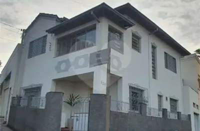 Sobrado à venda com 3 quartos no centro, são joão da boa vista - sp