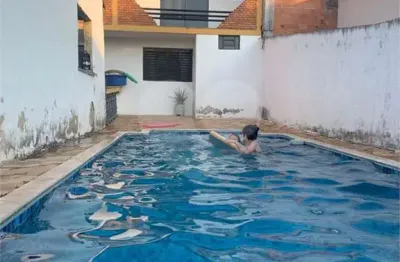 Casa térrea à venda com 3 quartos, sendo 1 suíte,  em jardim magalhães, são joão da boa vista - sp