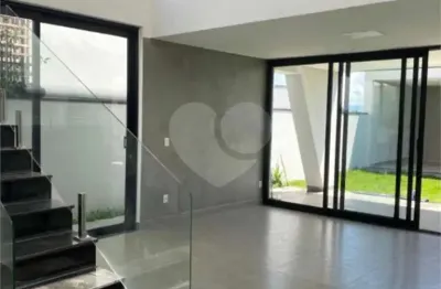 Sobrado à venda com 3 quartos, sendo 3 suítes,  em residencial fazenda das areias, são joão da boa vista - sp