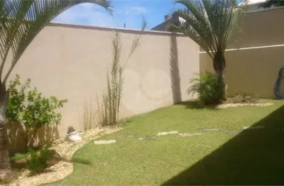 Casa à venda com 3 quartos, sendo 1 suíte,  em recanto do lago, são joão da boa vista - sp