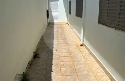 Casa à venda com 3 quartos, sendo 1 suíte,  em jardim santo andré, são joão da boa vista - sp