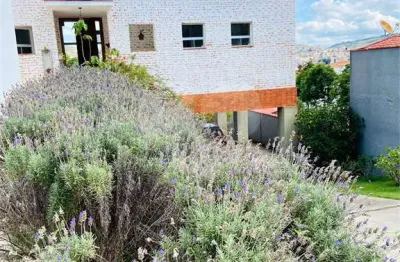 Casa à venda com 3 quartos, sendo 3 suítes,  em jardim dos estados, poços de caldas - mg