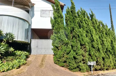 Casa à venda com 4 quartos, sendo 2 suítes,  em jardim novo mundo, poços de caldas - mg