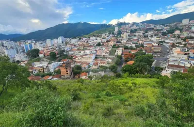 Terreno à venda na Rua Princesa Isabel, Jardim Cascatinha, Poços de Caldas