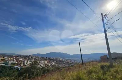 Terreno à venda na Rua Quatro, Jardim Bandeirantes, Poços de Caldas