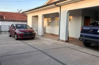 Chácara à venda com 6 quartos, sendo 2 suítes,  em Chácaras Planalto Ii, Guaxupé, MG