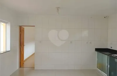 Casa para alugar com 3 quartos, sendo 1 suíte,  em Jardim Dos Estados, Poços de Caldas, MG