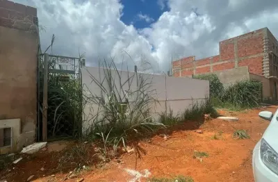 Terreno à venda no Taguatinga Norte (Taguatinga), Brasília 