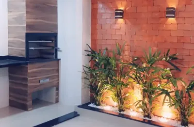 Linda casa no cond. mônaco, toda reformada , pronta para morar